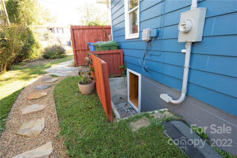 32 Marlowe Drive Asheville NC 28801
