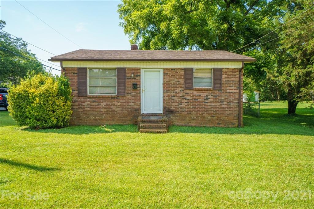 423 E 21st Street Newton NC 28658