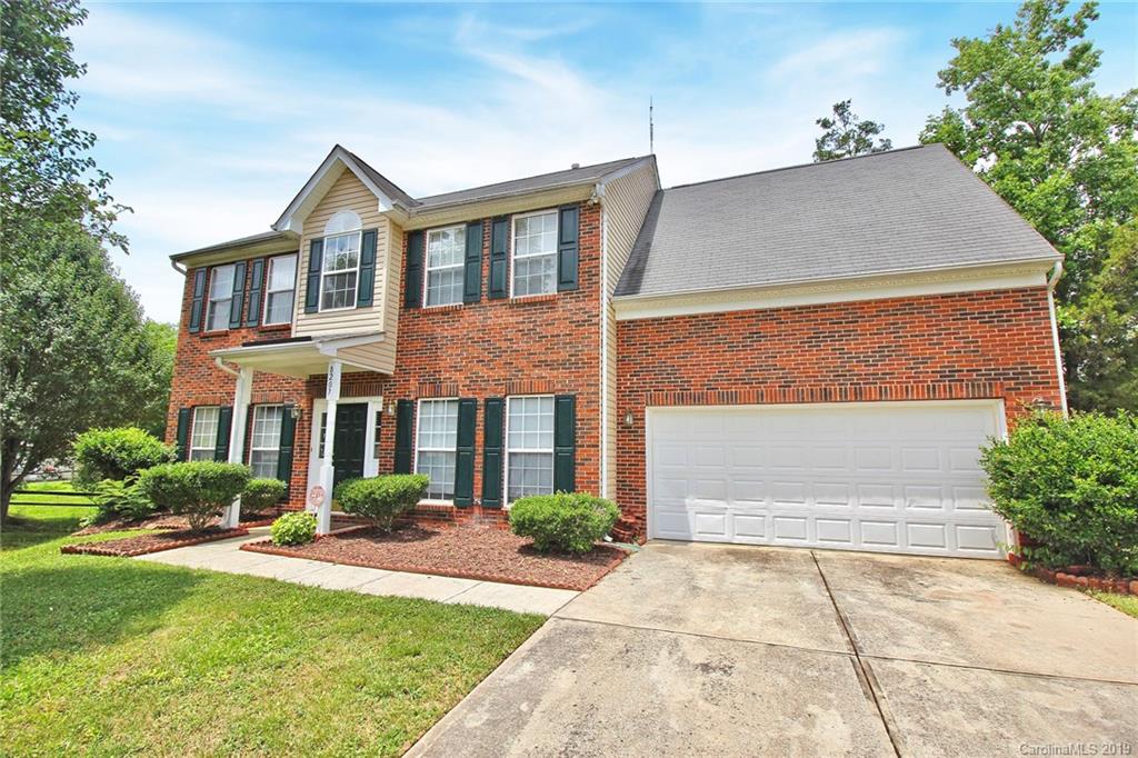 8207 Fox Swamp Road Charlotte NC 28215