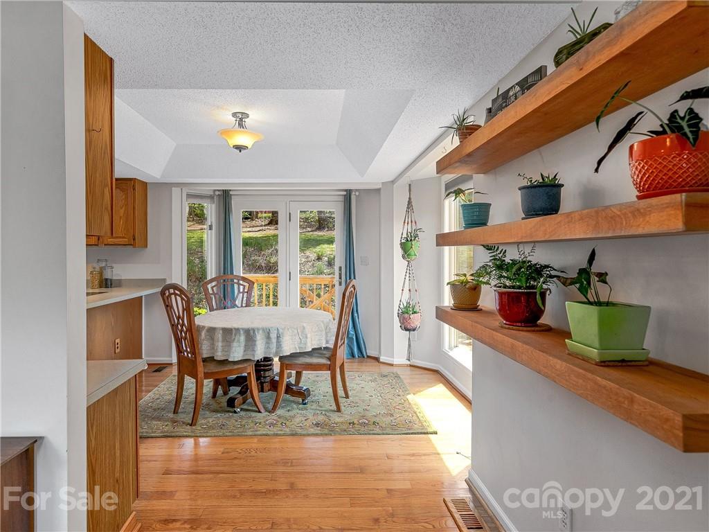 1003 Mountain Drive Candler NC 28715