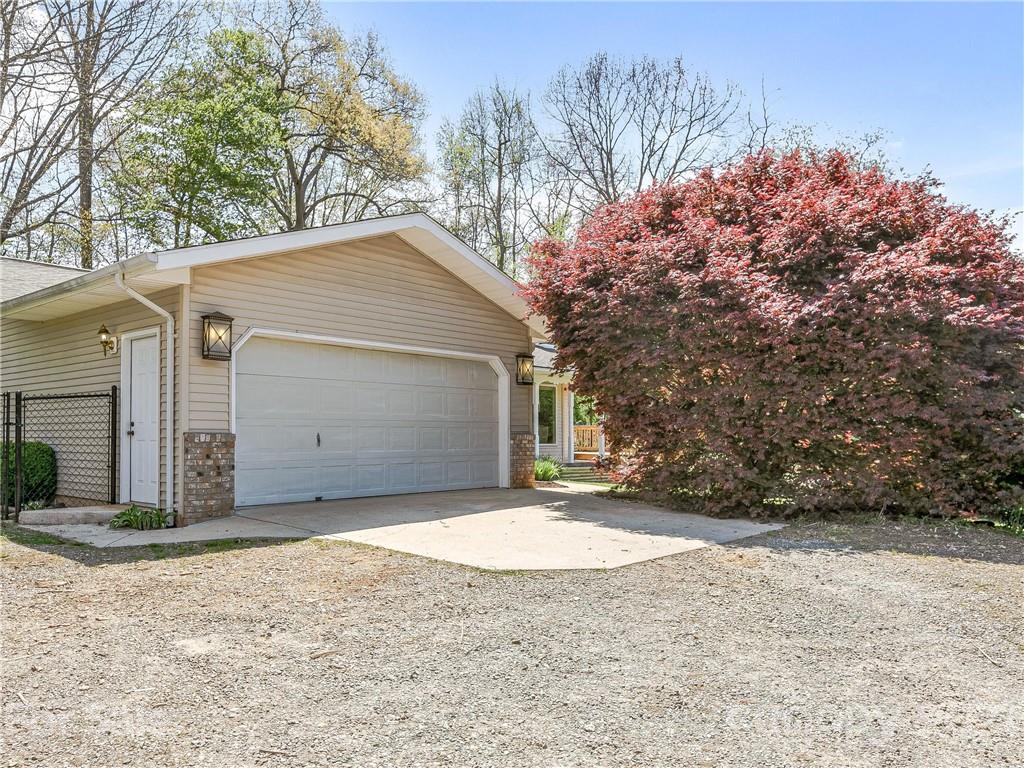 1003 Mountain Drive Candler NC 28715