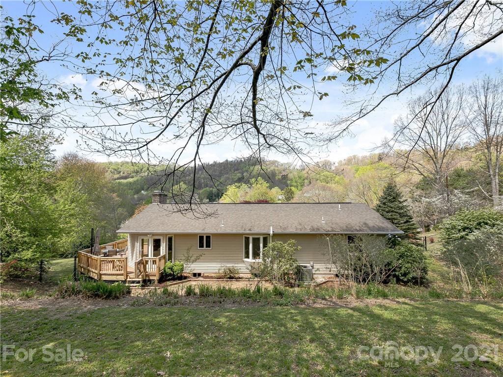 1003 Mountain Drive Candler NC 28715