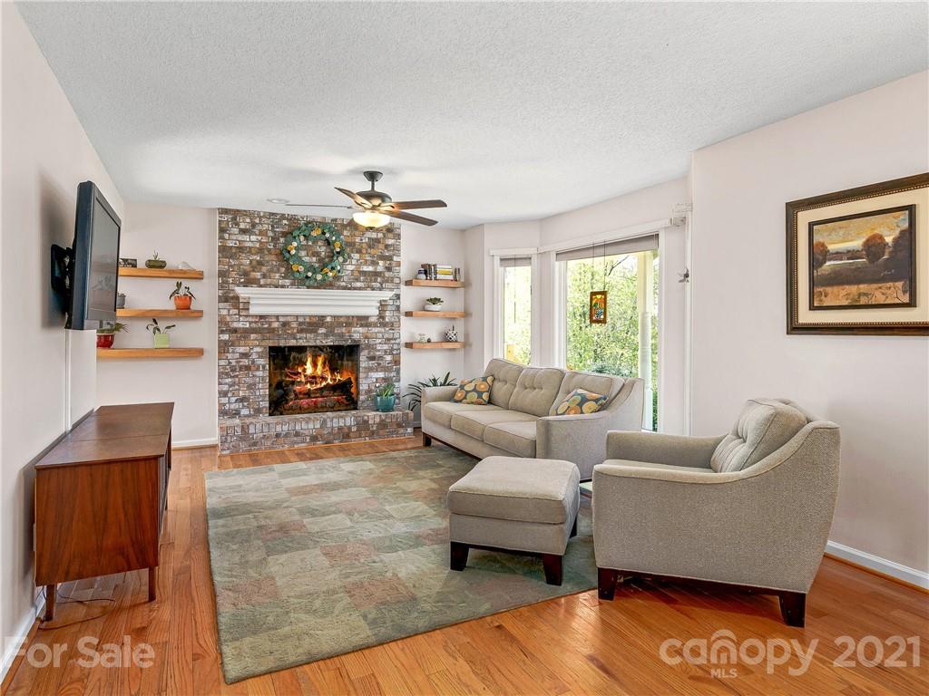 1003 Mountain Drive Candler NC 28715