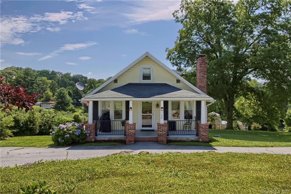 1174 Jackson Loop Road Flat Rock NC 28731