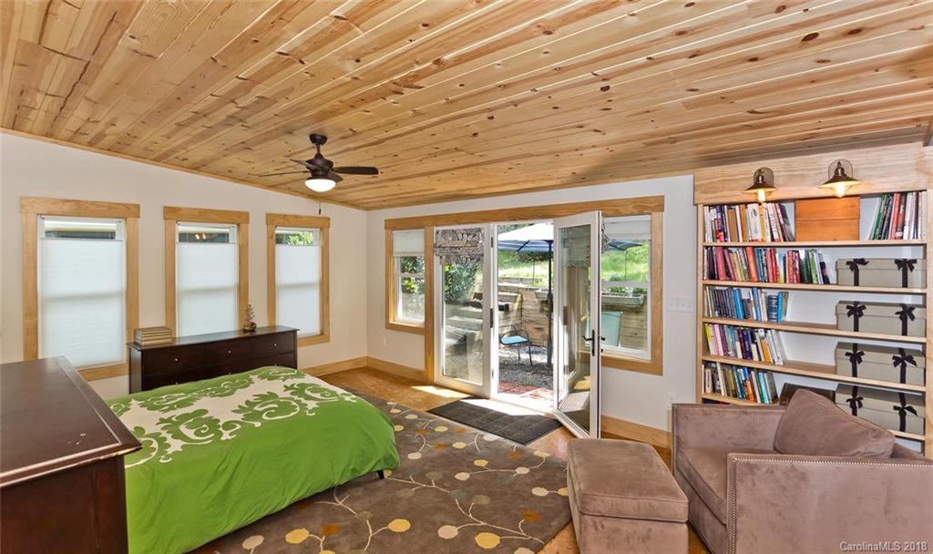 25 Jarrett Street Asheville NC 28806