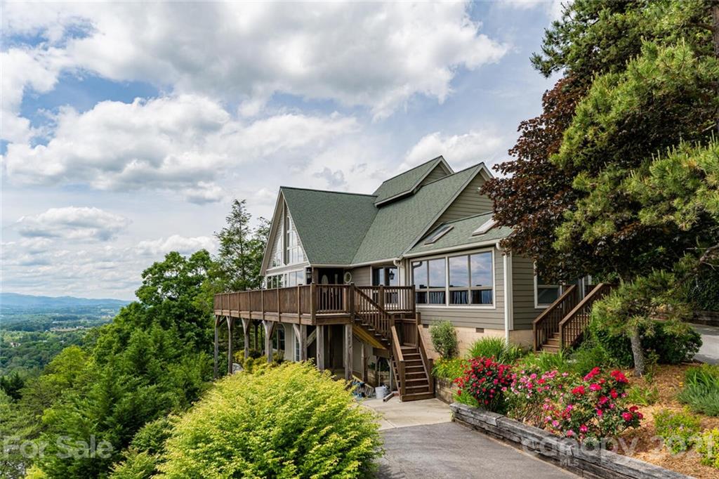 18 Perrion Avenue Weaverville NC 28787