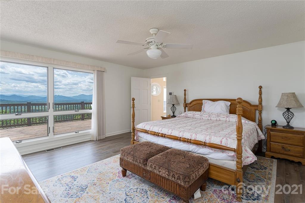 18 Perrion Avenue Weaverville NC 28787