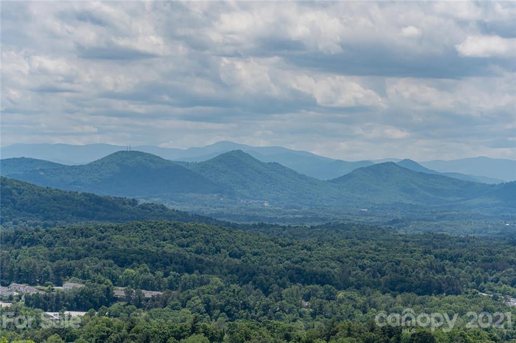 18 Perrion Avenue Weaverville NC 28787