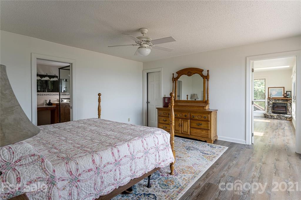 18 Perrion Avenue Weaverville NC 28787