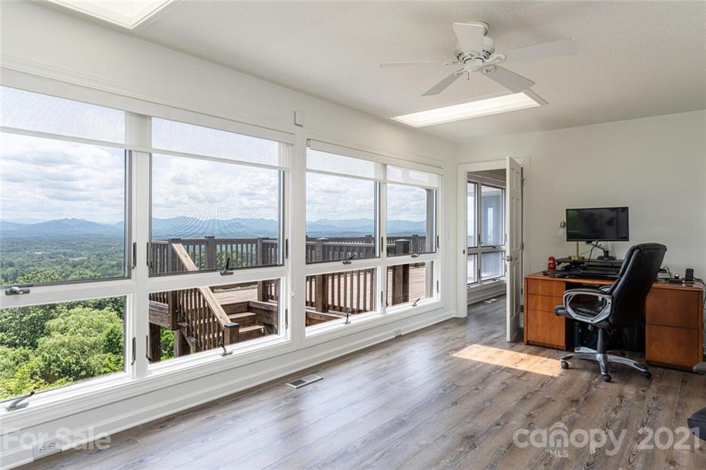 18 Perrion Avenue Weaverville NC 28787