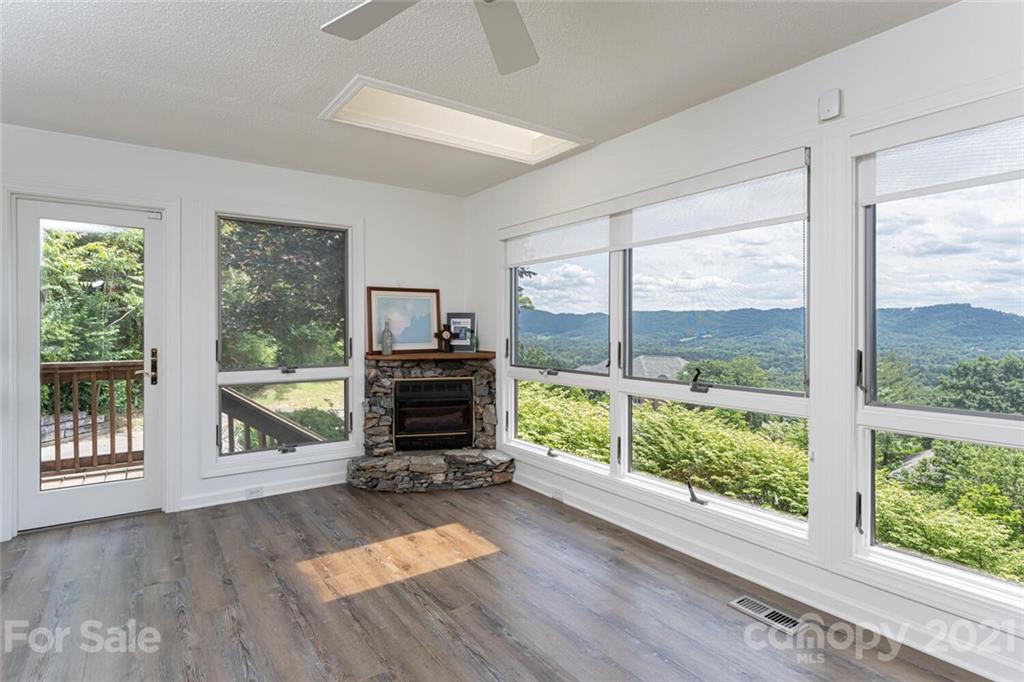 18 Perrion Avenue Weaverville NC 28787