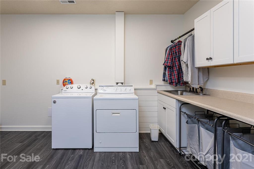 18 Perrion Avenue Weaverville NC 28787