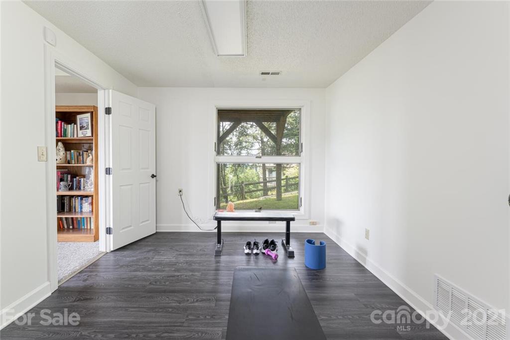 18 Perrion Avenue Weaverville NC 28787