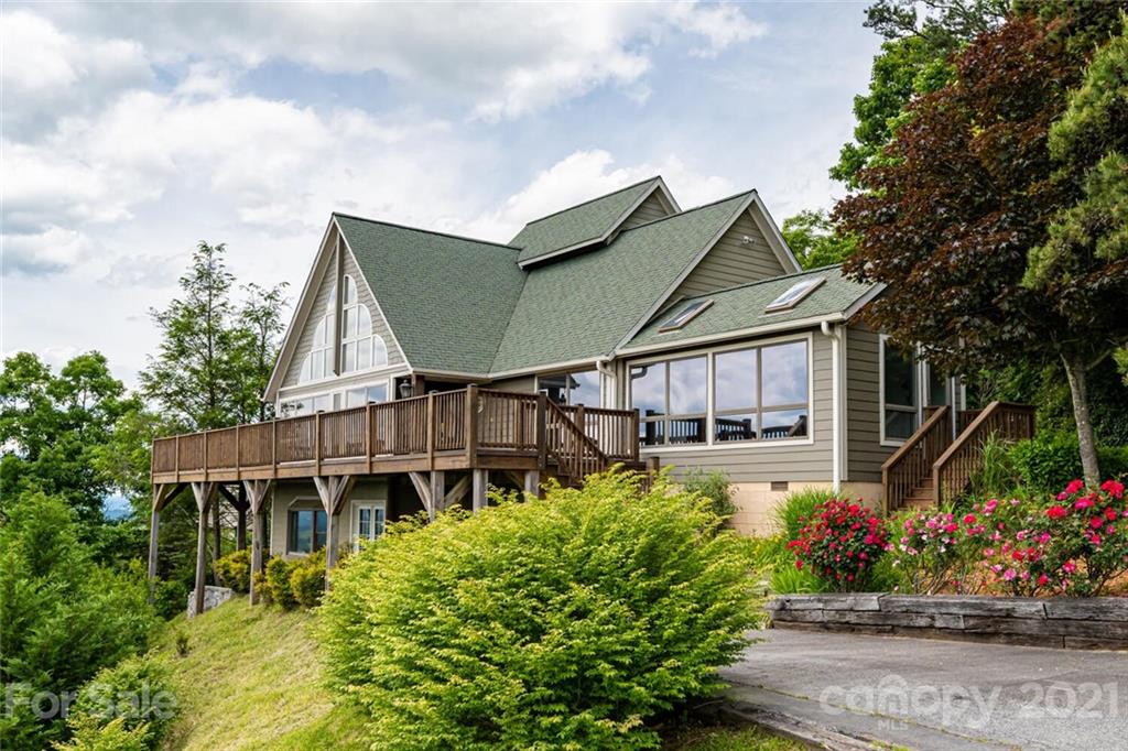 18 Perrion Avenue Weaverville NC 28787