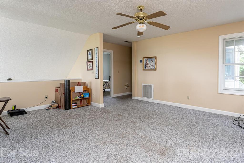 18 Perrion Avenue Weaverville NC 28787