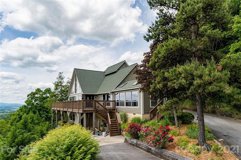 18 Perrion Avenue Weaverville NC 28787