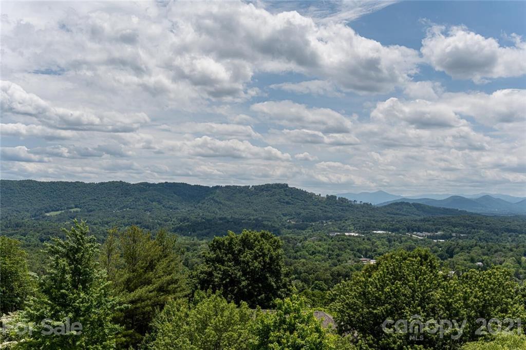 18 Perrion Avenue Weaverville NC 28787