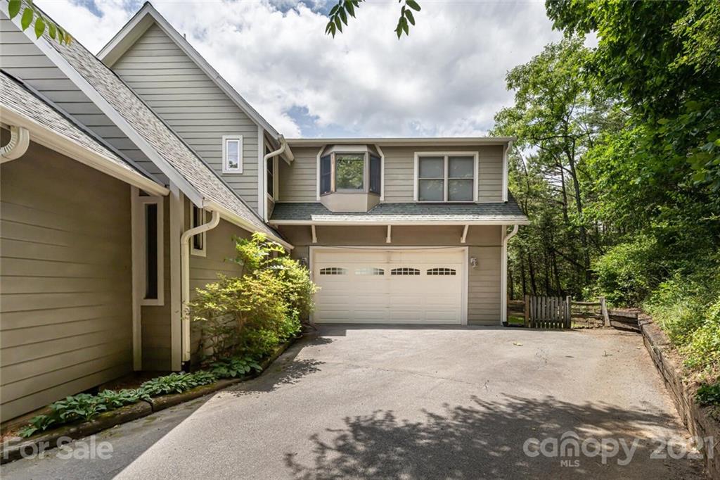 18 Perrion Avenue Weaverville NC 28787