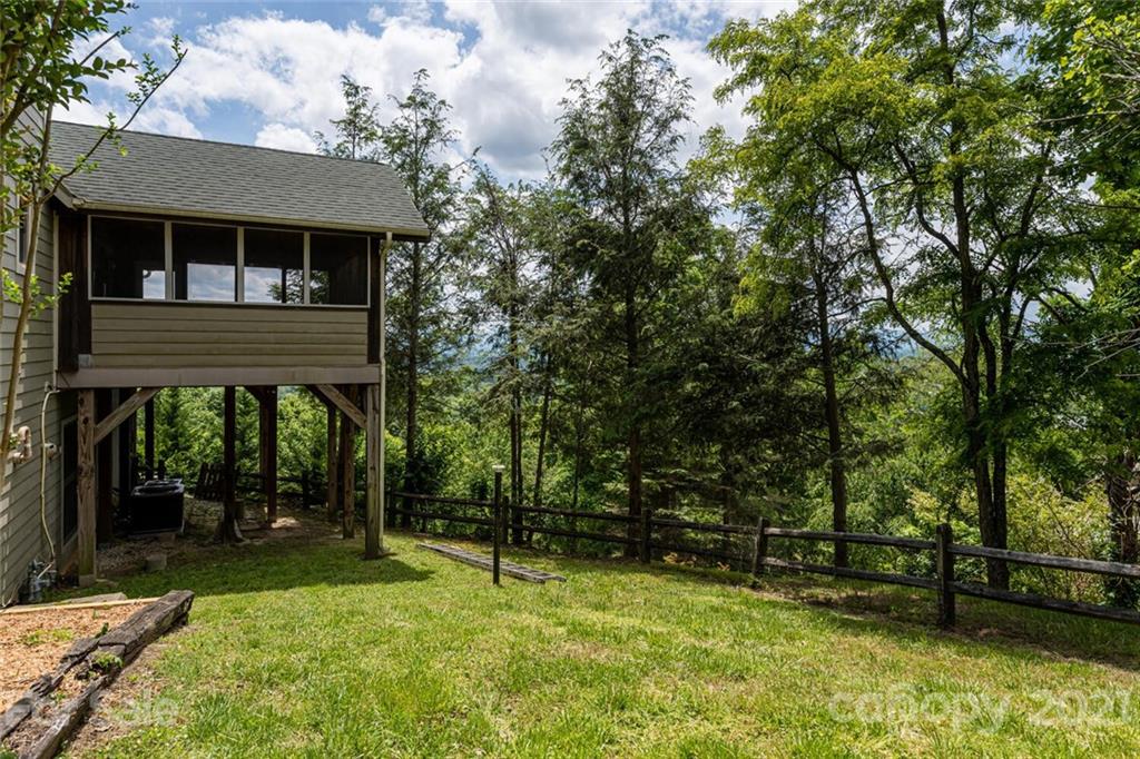 18 Perrion Avenue Weaverville NC 28787