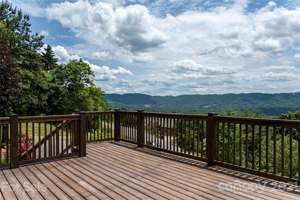 18 Perrion Avenue Weaverville NC 28787