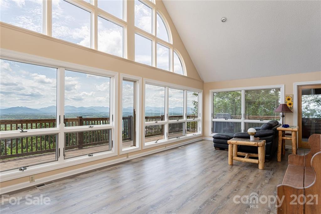 18 Perrion Avenue Weaverville NC 28787