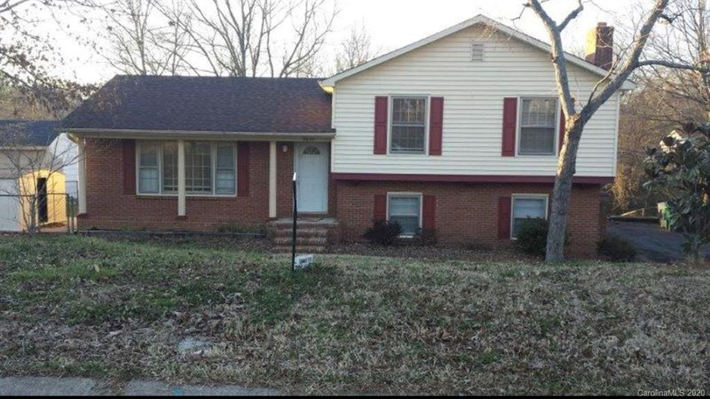 5623 Cherrycrest Lane Charlotte NC 28217
