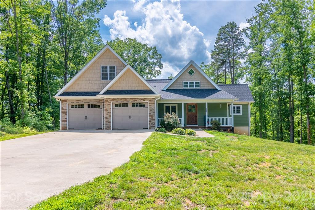 224 Blue Water Drive Statesville NC 28677