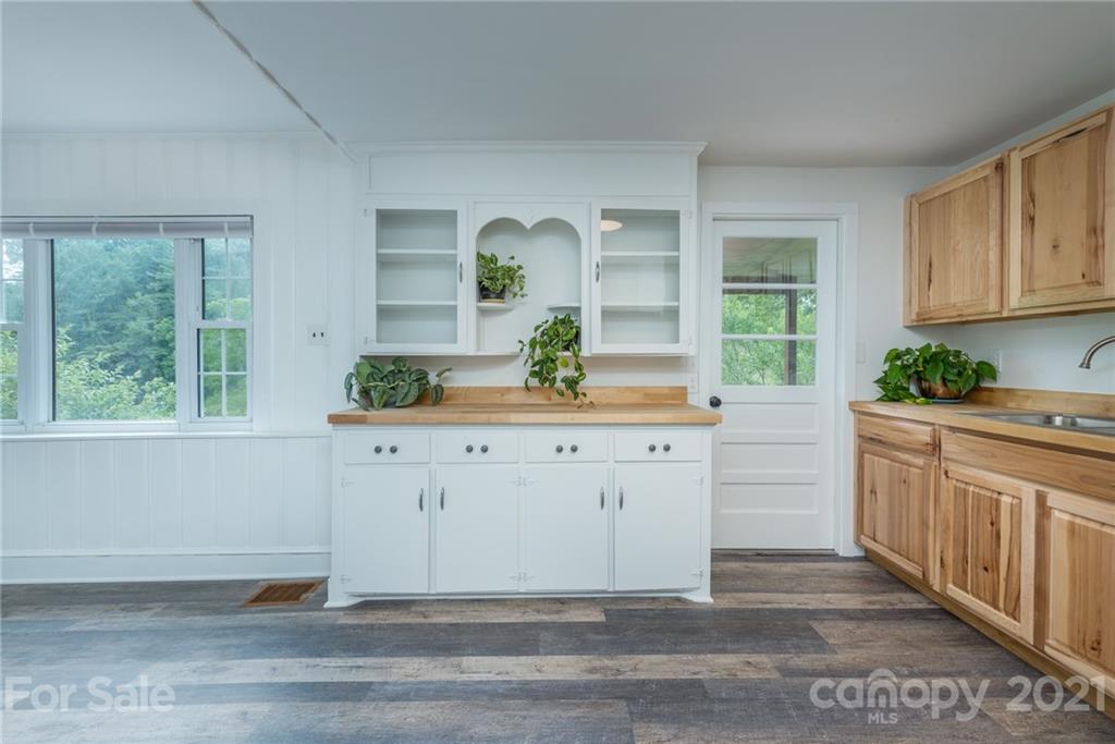 2119 Pisgah Drive Canton NC 28716