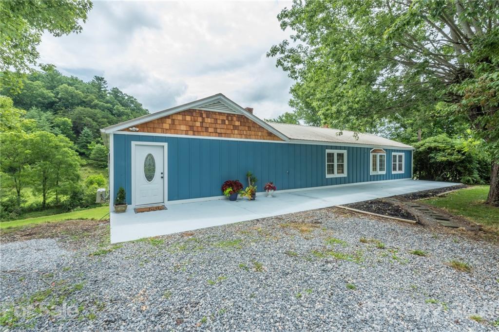2119 Pisgah Drive Canton NC 28716