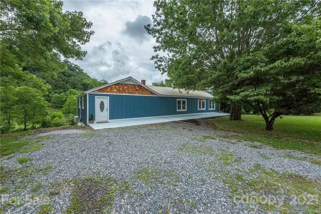 2119 Pisgah Drive Canton NC 28716