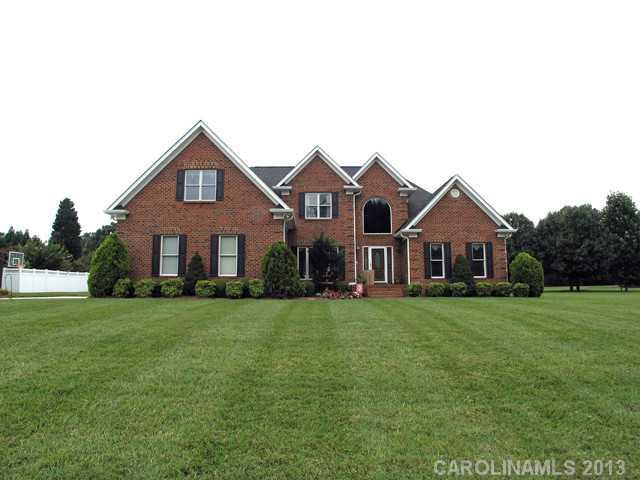 5918 Fox Crossing Drive Charlotte NC 28216