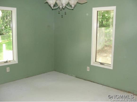 83 Lakeside Drive Asheville NC 28806