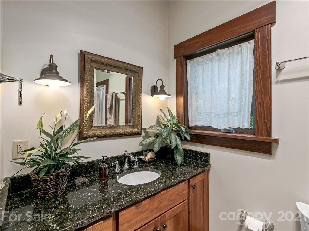 14 Honey Meadow Lane Candler NC 28715