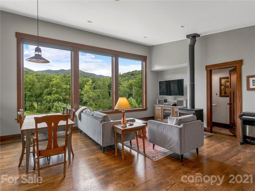 14 Honey Meadow Lane Candler NC 28715