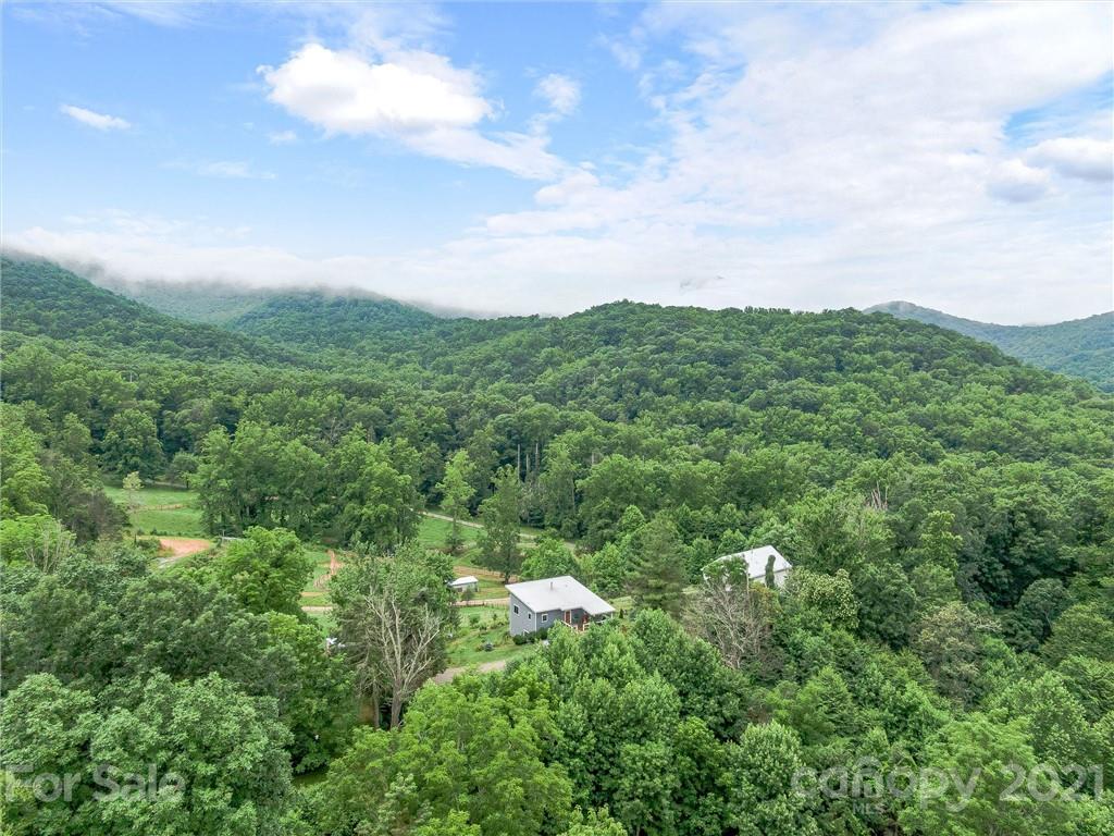 14 Honey Meadow Lane Candler NC 28715