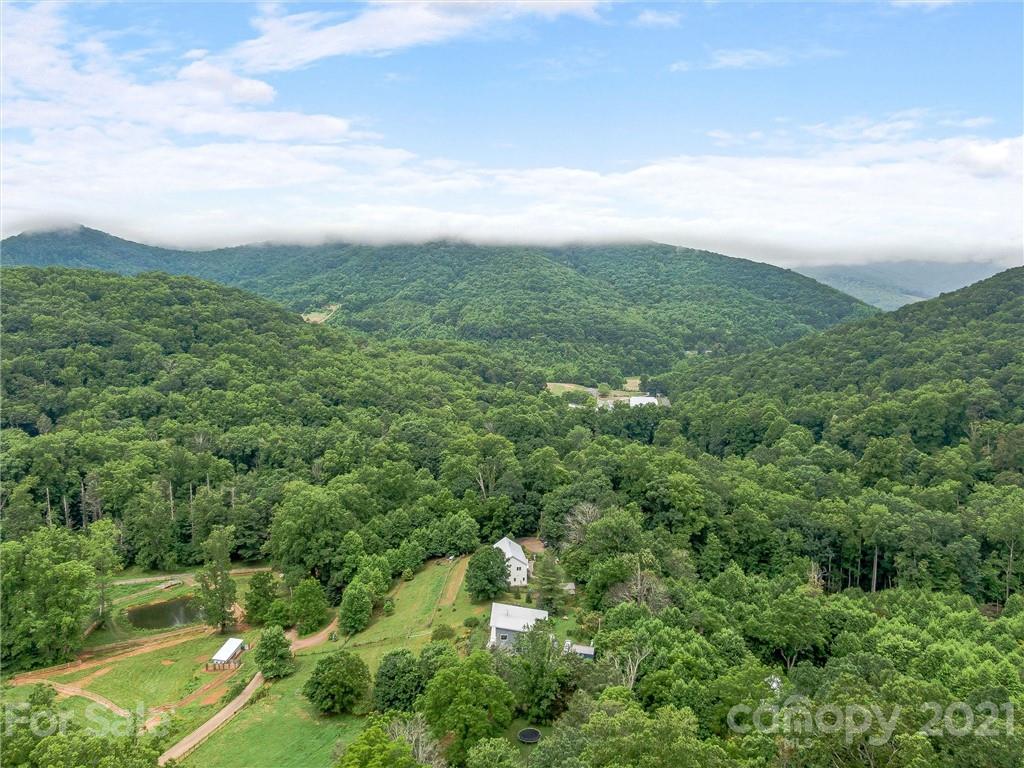 14 Honey Meadow Lane Candler NC 28715