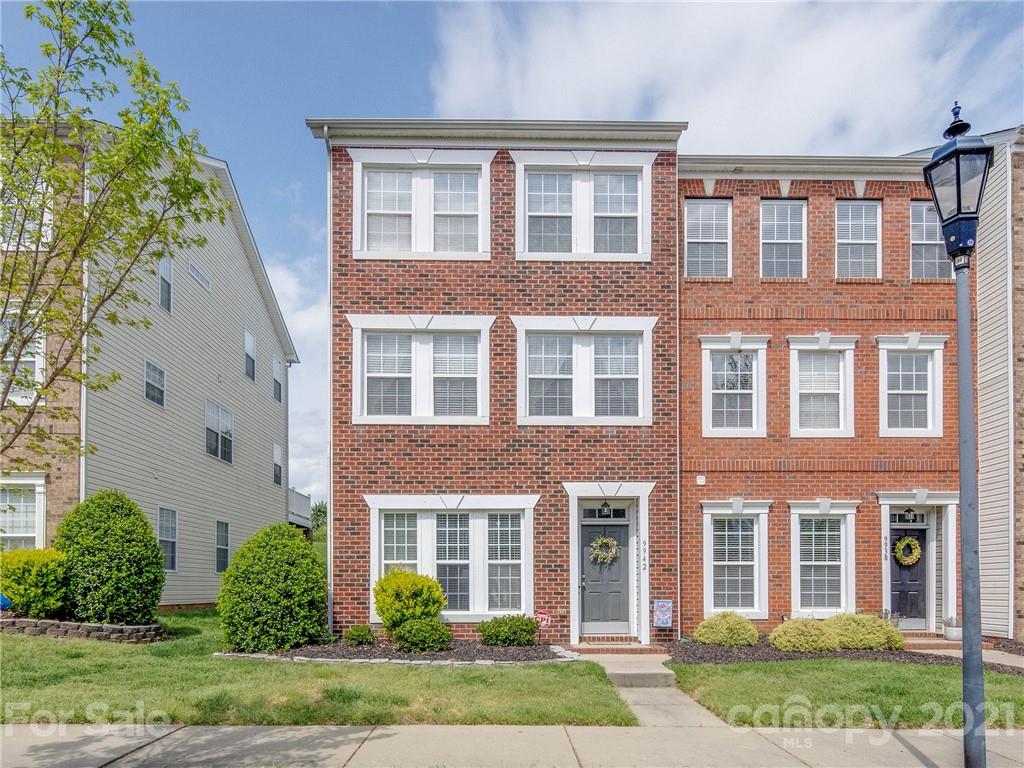 9942 Kings Parade Boulevard Charlotte NC 28273
