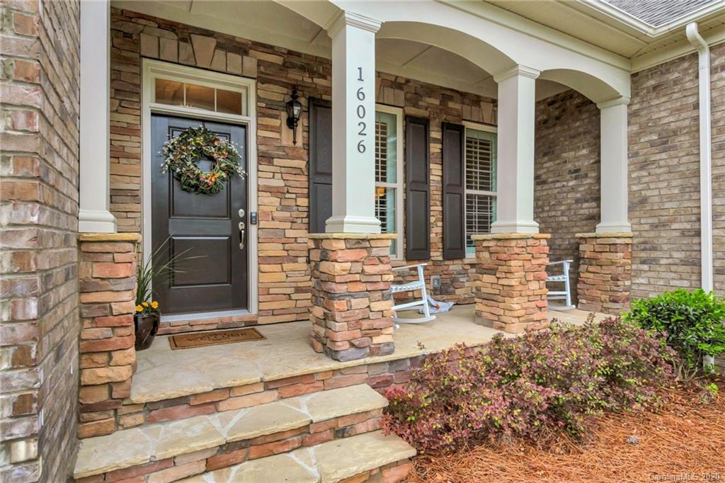 16026 Vale Ridge Drive Charlotte NC 28278
