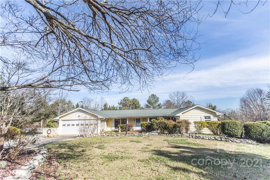 140 Persimmon Hill Drive Columbus NC 28722