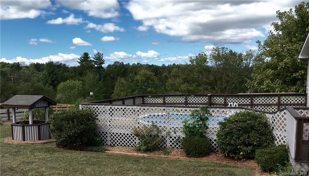 56 Moss Road Weaverville NC 28787