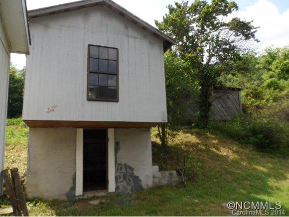 16 Dark Cove Road Leicester NC 28748