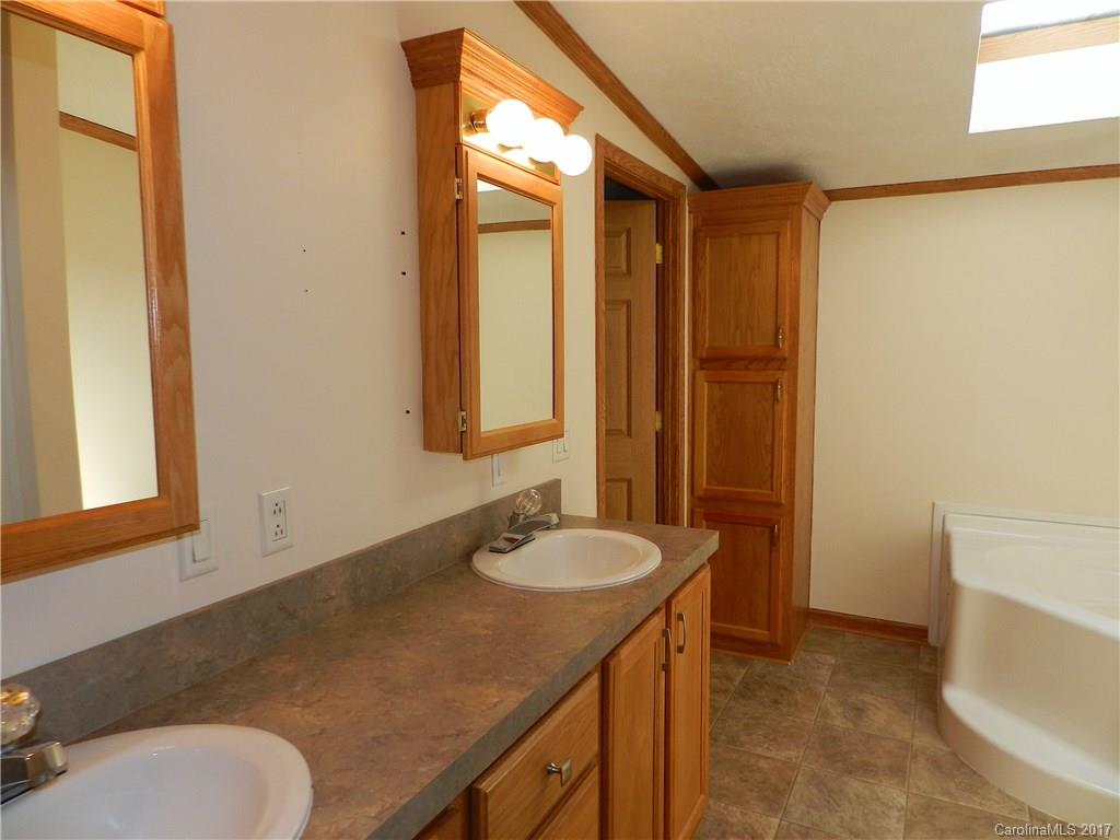 36 Shepherds Hollow Weaverville NC 28787