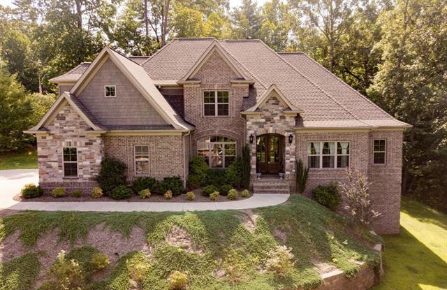 97 42nd Avenue Drive Nw Hickory NC 28601
