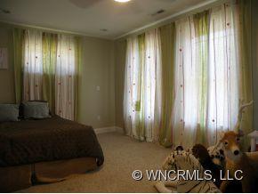 21 Lamb Avenue Asheville NC 28806