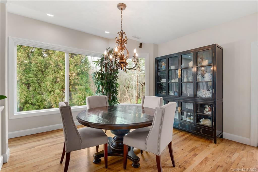 32 Ravenwood Drive Fletcher NC 28732