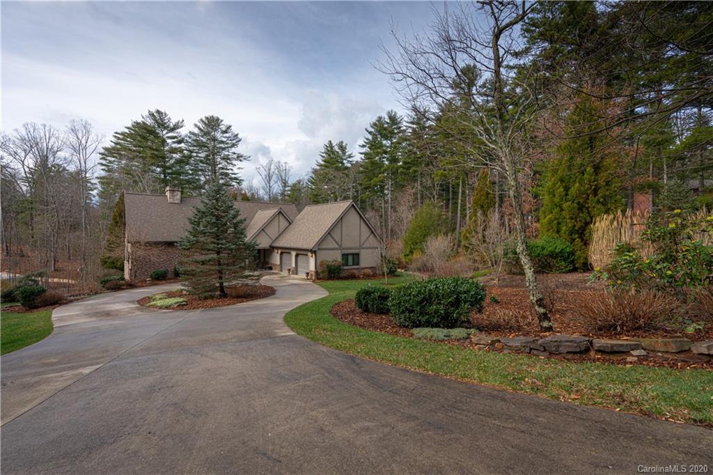 32 Ravenwood Drive Fletcher NC 28732