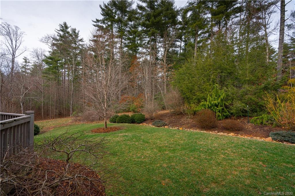 32 Ravenwood Drive Fletcher NC 28732