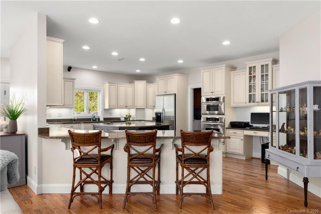 32 Ravenwood Drive Fletcher NC 28732