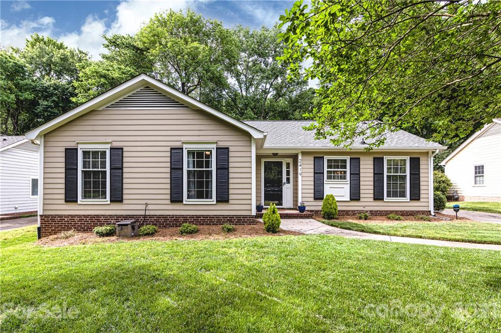 2419 Turnberry Lane Charlotte NC 28210