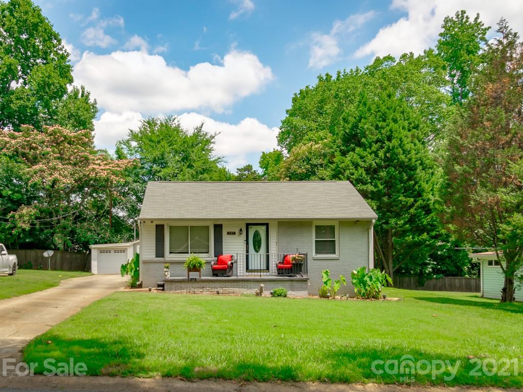 137 Willetta Drive Charlotte NC 28217